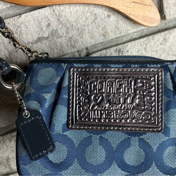 Vintage Y2K Coach Poppy Wristlet - Picture 5 of 6